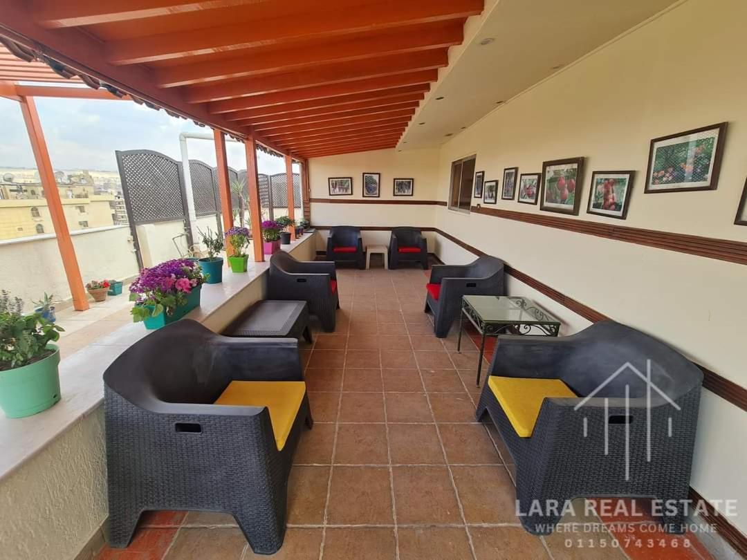 Penthouse In Maadi * Kairo