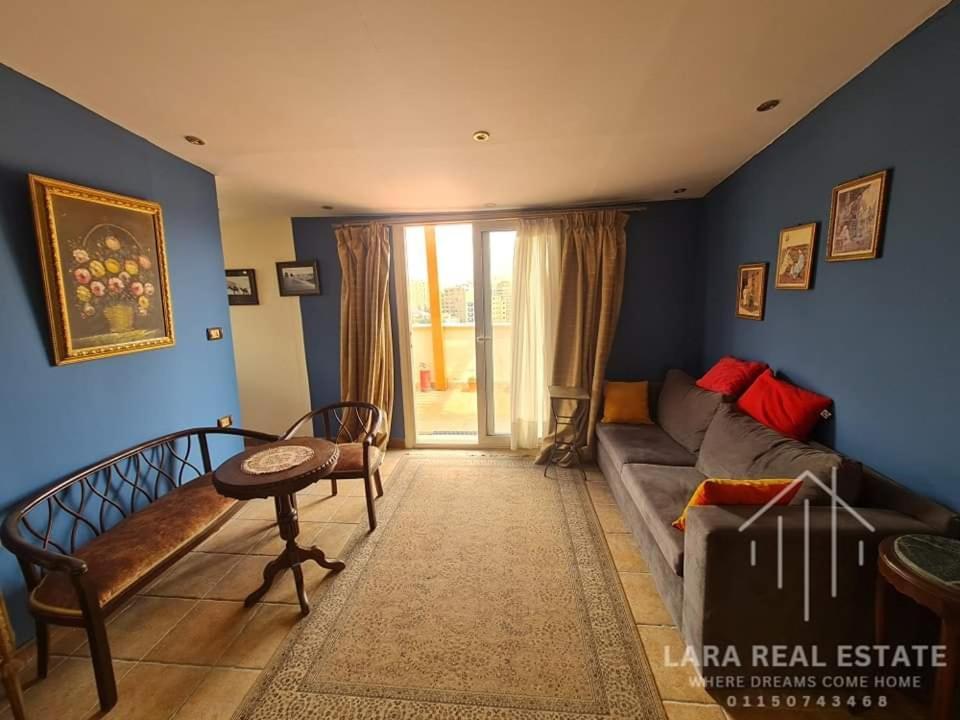 Apartment Penthouse In Maadi *